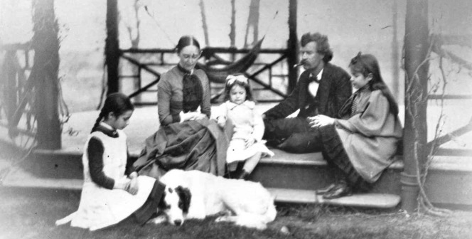 Letteratura e fotografia: un legame (non sempre idilliaco) che dura da più di 150 anni, “fotografato” in un saggio di Diego&nbsp;Mormorio