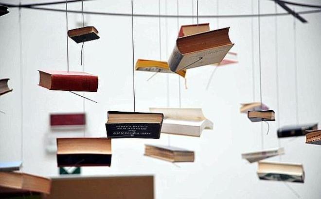 (Richard Wentworth, "False Ceiling", Biennale d'Arte di Venezia 2009. Image credit: Andrea Pattaro/Vision.)
