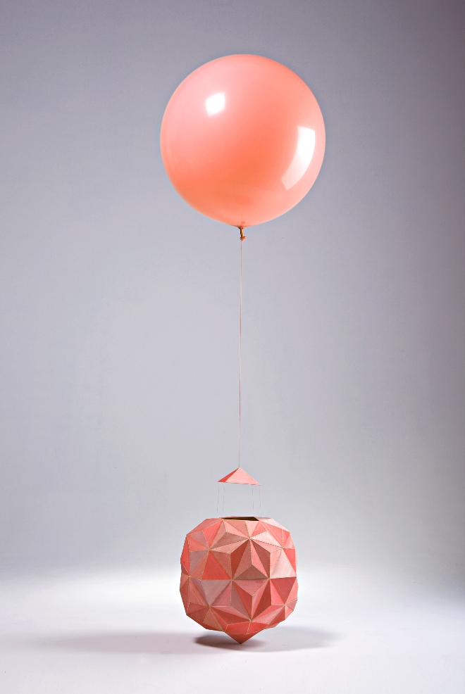 Amy Joy Watson, “Floating sequence”, 2013. Photo credits: http://www.janmurphygallery.com.au